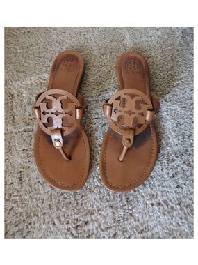 Tory Burch Miller Leather Thong Sandals Size 9